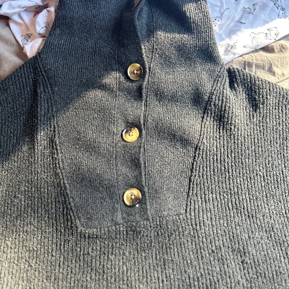 Sweater vest from Rietmans with turtleneck option - Picture 2 of 4